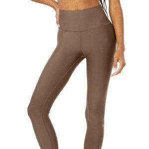 Alo Yoga Airlift Legging in Hot Cocoa